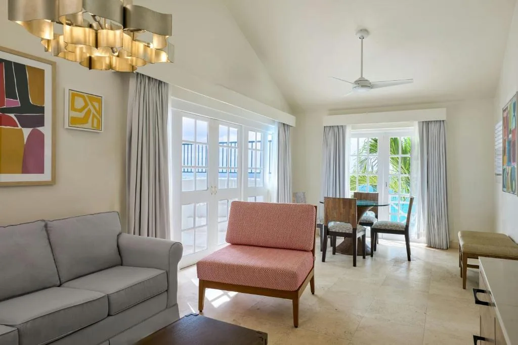 Treasure Beach Art Hotel, An Autograph Collection All-Inclusive Resort: another view