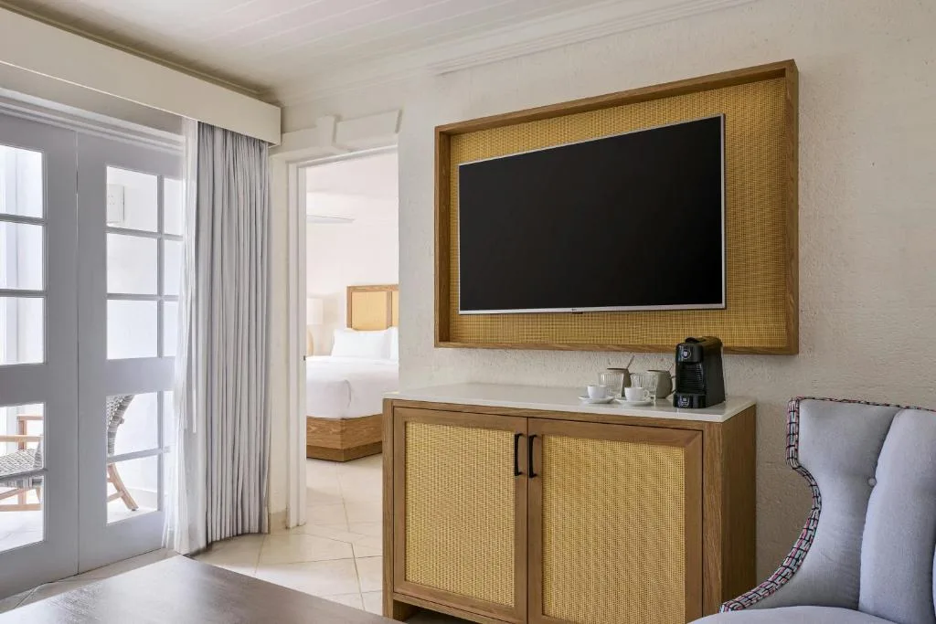 Treasure Beach Art Hotel, An Autograph Collection All-Inclusive Resort: another view