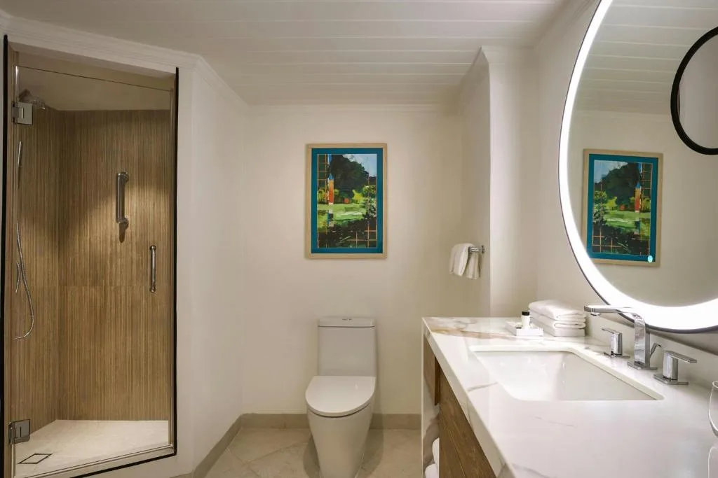 Treasure Beach Art Hotel, An Autograph Collection All-Inclusive Resort: another view